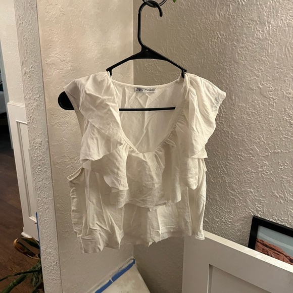 🌿Zara flowy white top - Picture 1 of 3